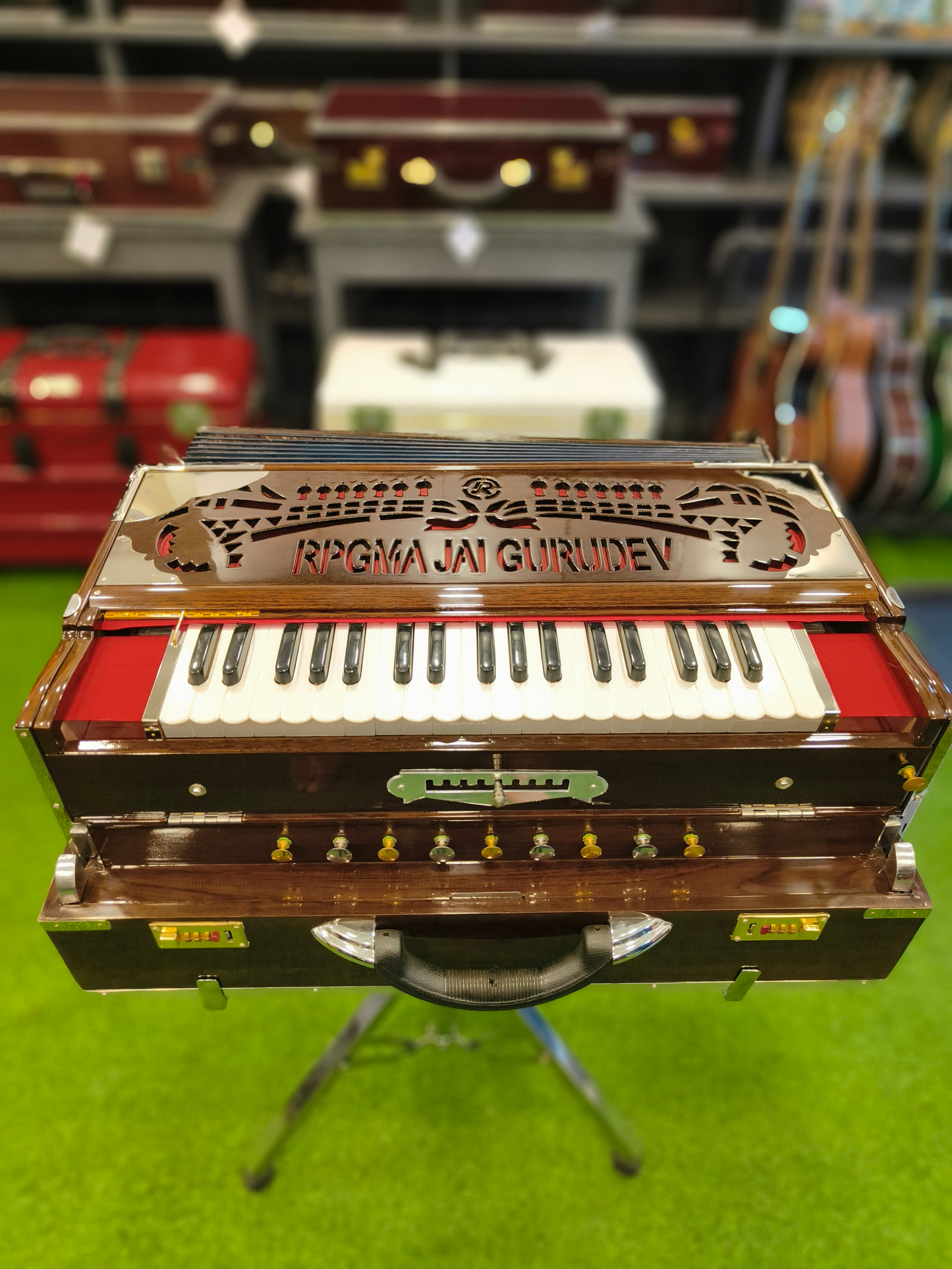 Jai Gurudev - 3 Line 9 Scale Changer Male Male Female Premium Harmonium