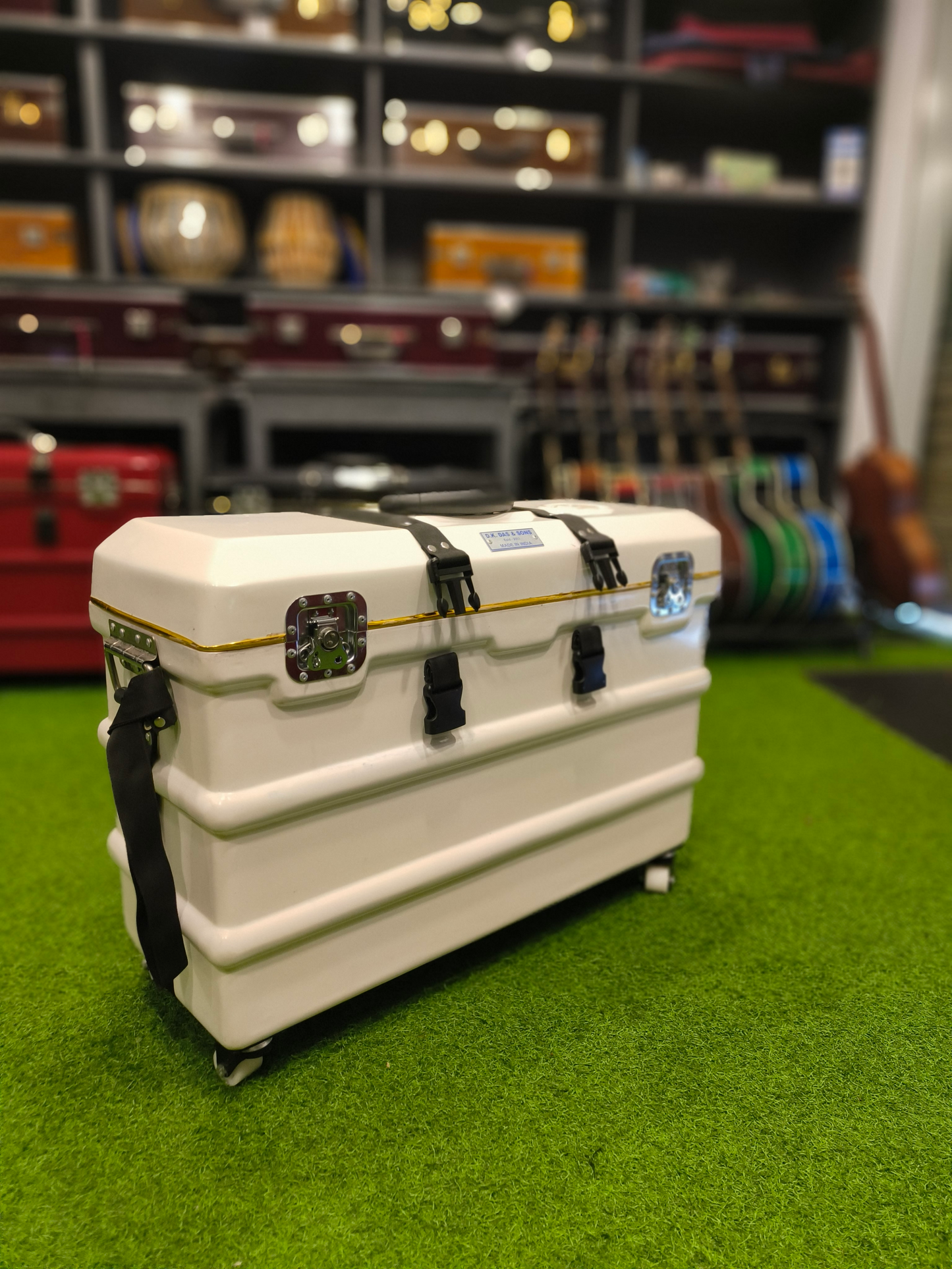 Hard Flight Fiber Case (Dark Glossy White) for 3 Line 9 Scale Changer Harmonium
