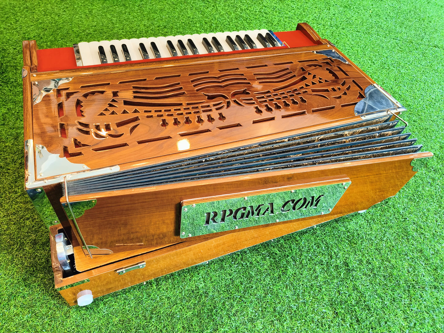 German Jubilate (BMMF) - 4 Line 13 Scale Changer Bass Male Male Female Premium Harmonium